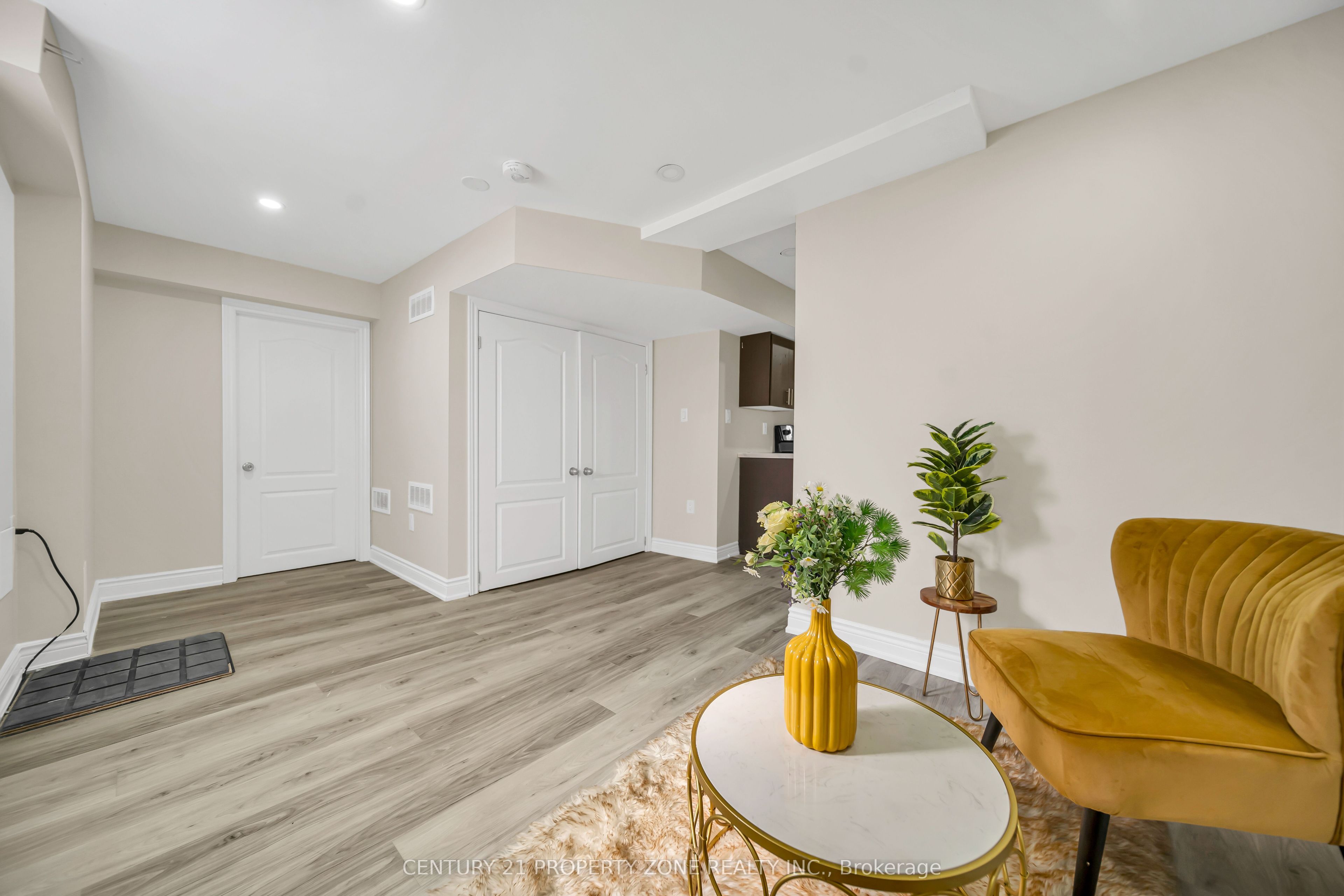5 Senwood Street Property Photo 36