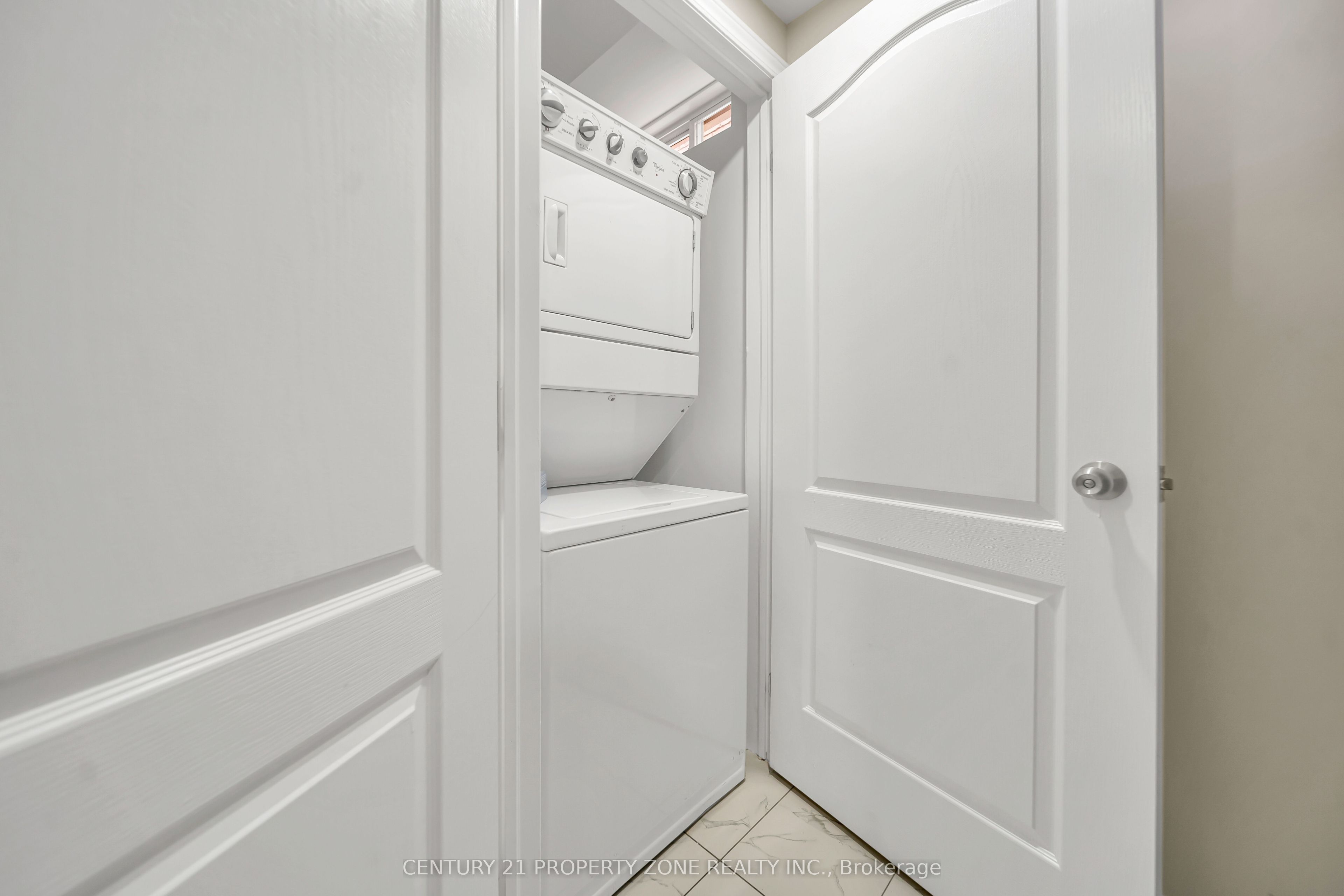 5 Senwood Street Property Photo 39