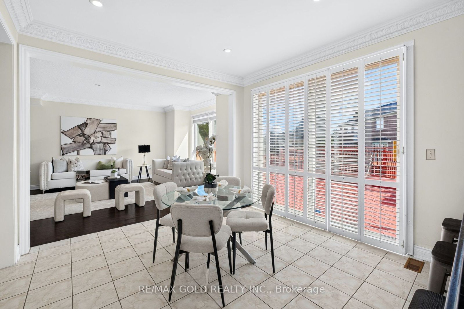 70 Maldives Crescent Property Photo 13