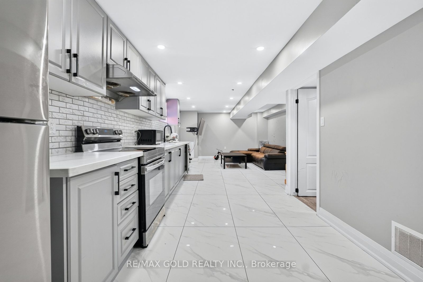 70 Maldives Crescent Property Photo 36