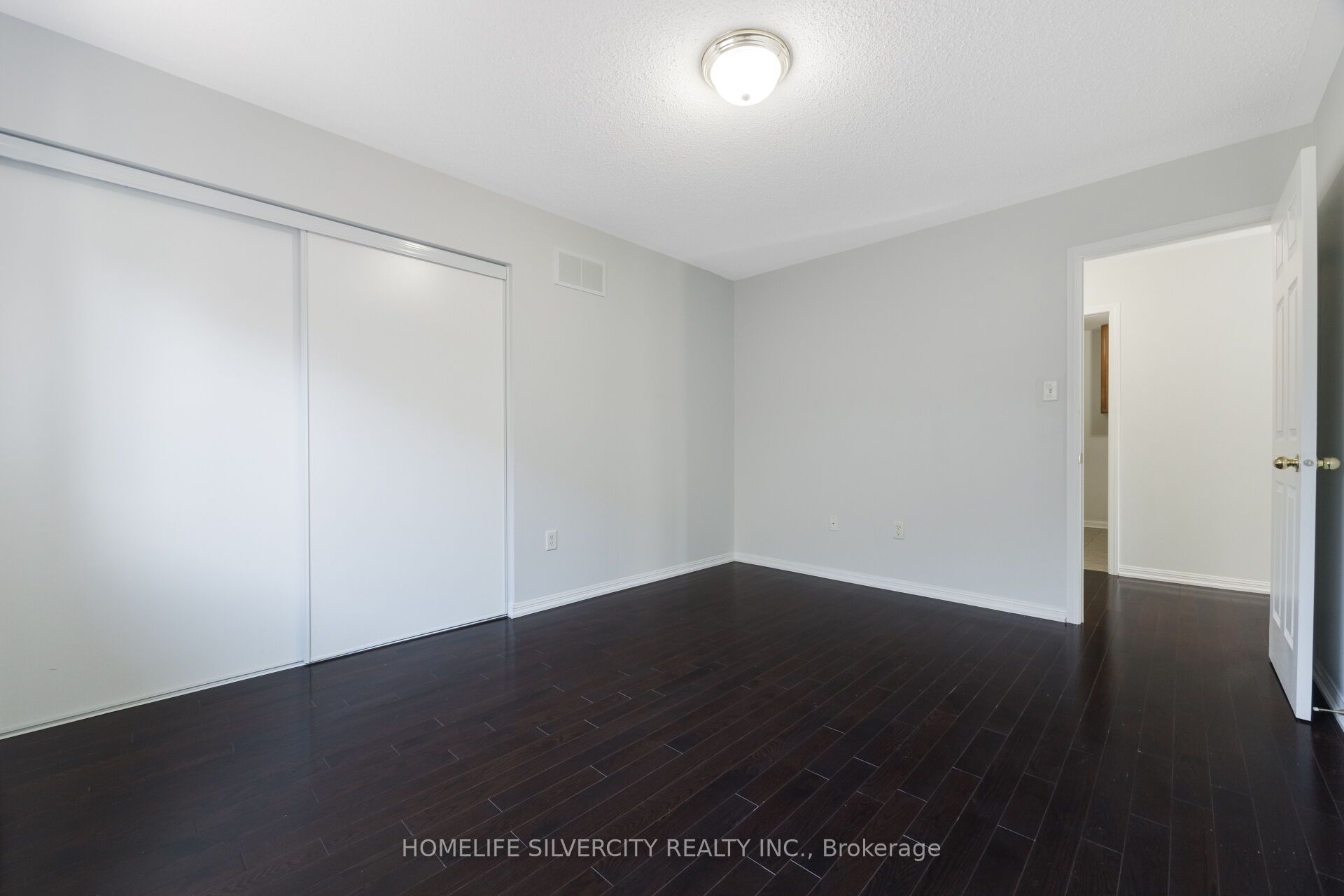25 Van Hoof Crescent Property Photo 36