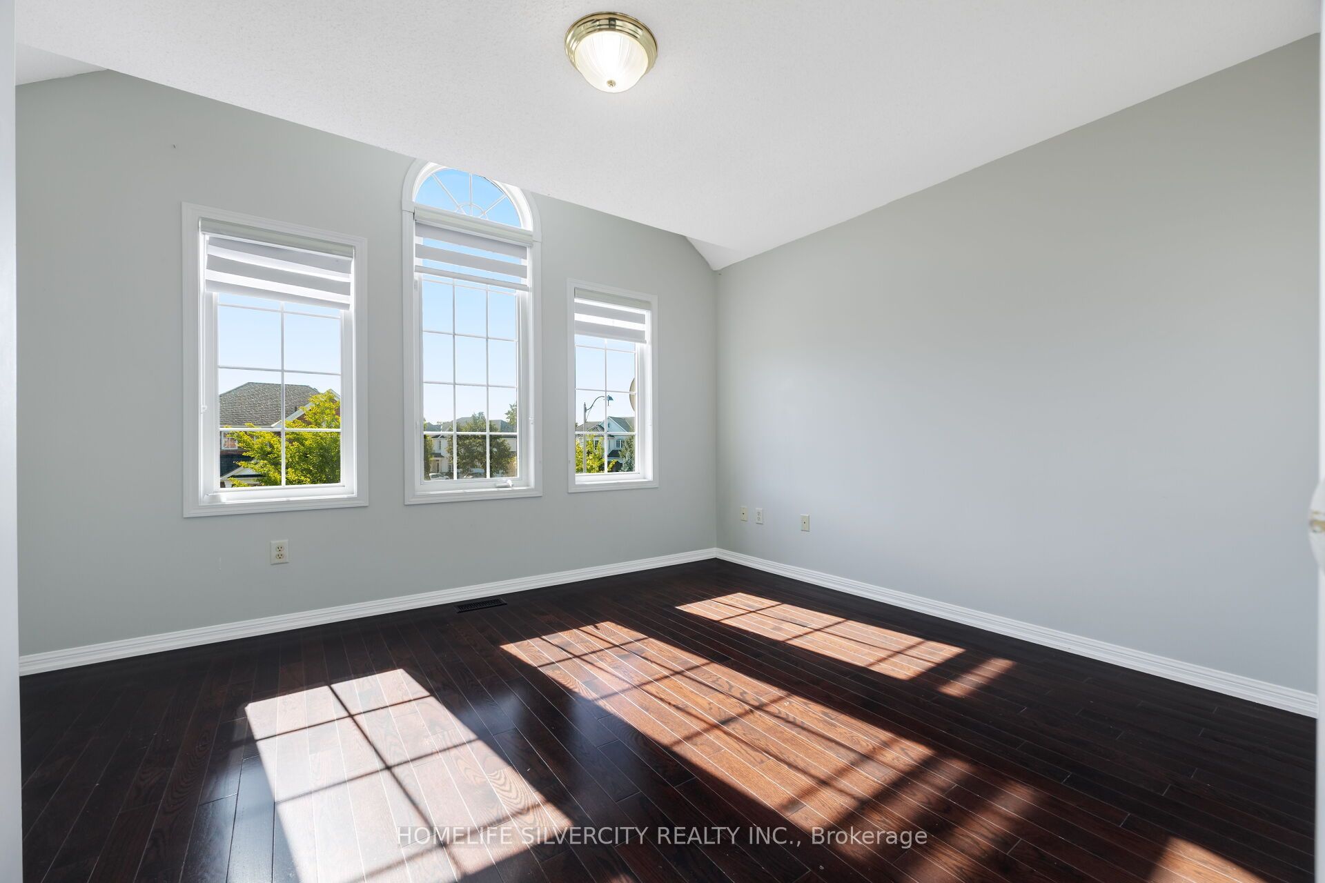 25 Van Hoof Crescent Property Photo 39