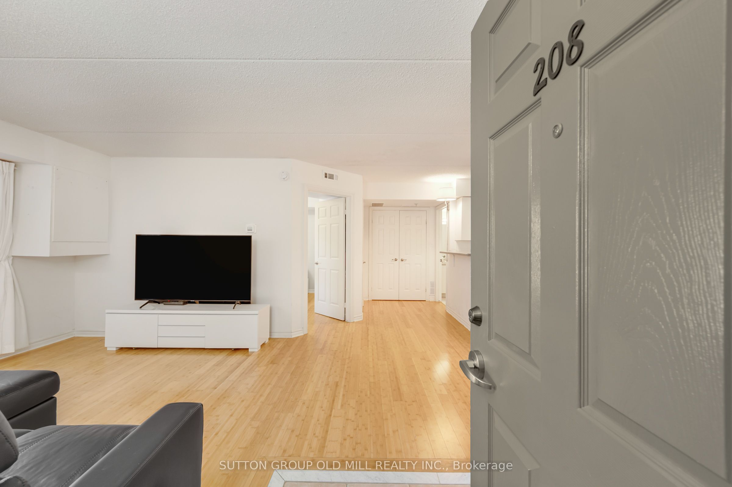 1470 Bishops Gate 208 Property Photo 9