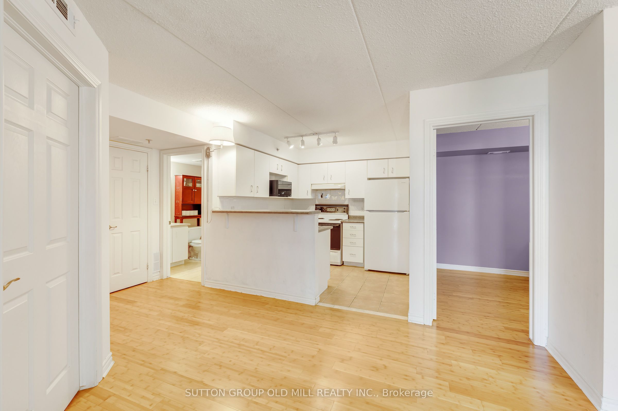 1470 Bishops Gate 208 Property Photo 12