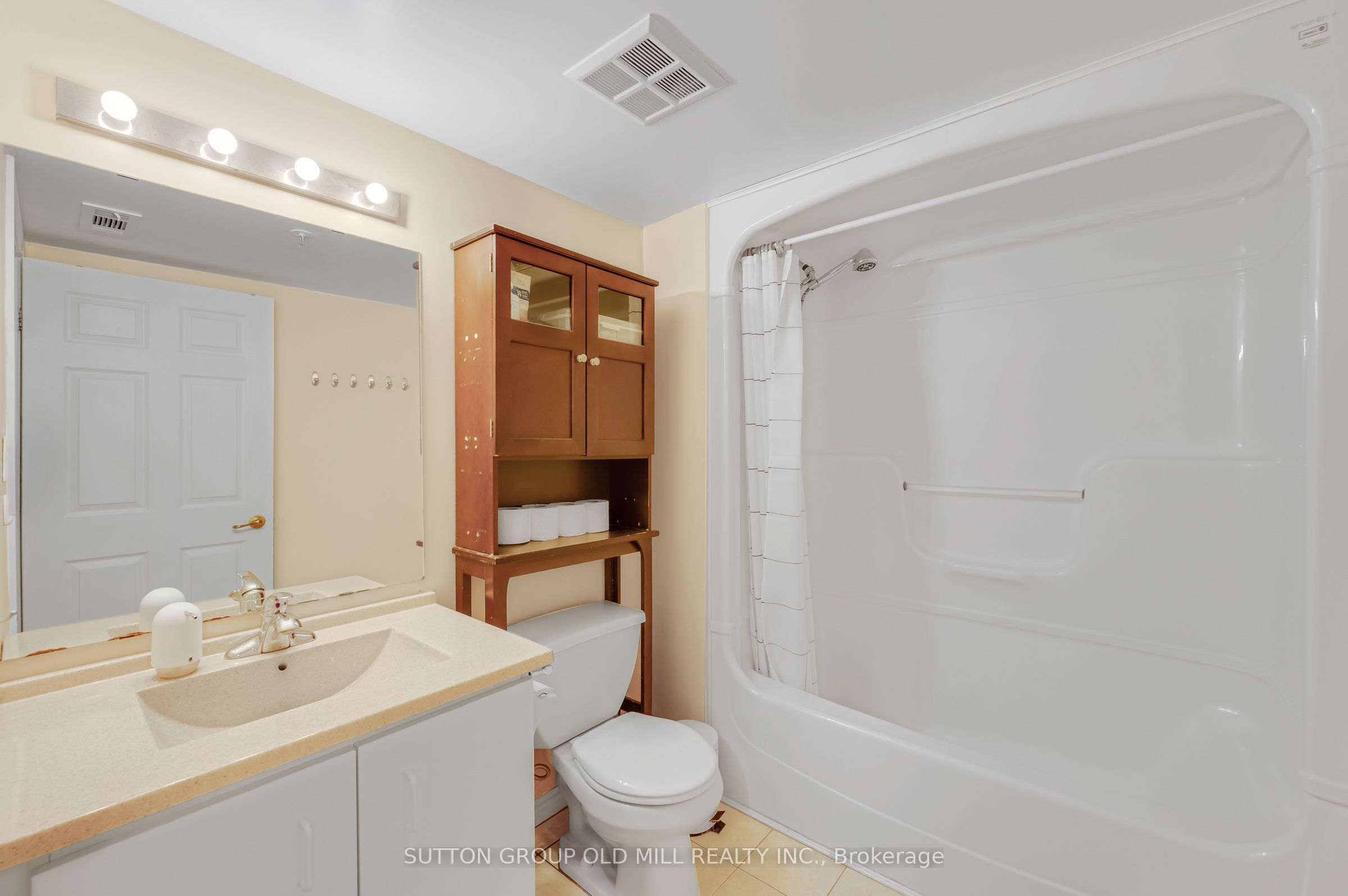 1470 Bishops Gate 208 Property Photo 22