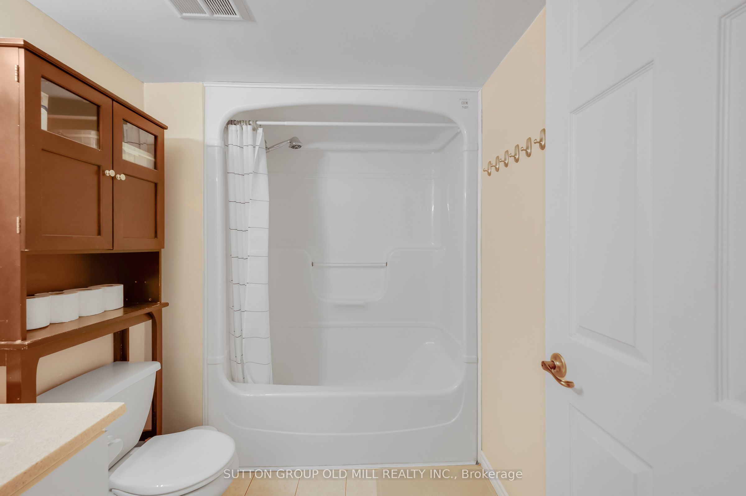 1470 Bishops Gate 208 Property Photo 23
