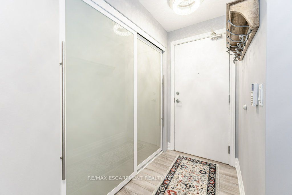2391 Central Park Drive 209 Property Photo 5