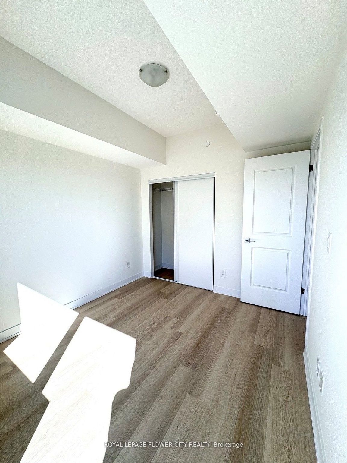 2825 Jane Street 1006 Property Photo 5