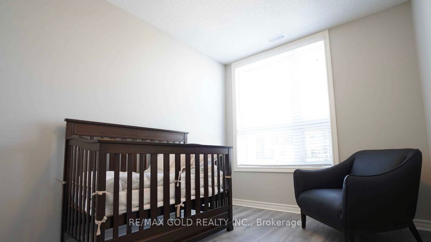 620 Sauve Street 406 Property Photo 11