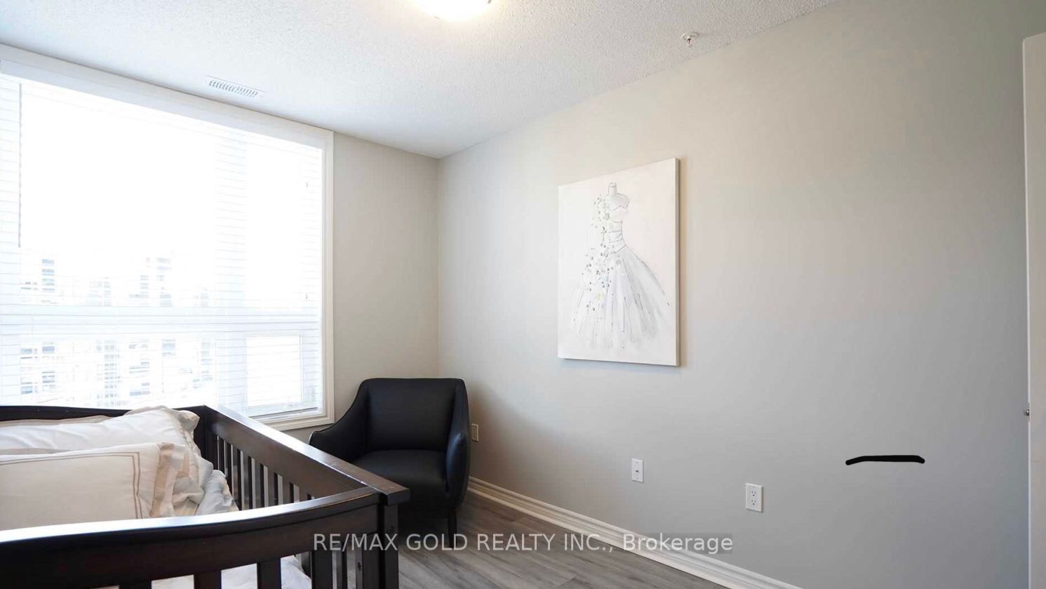 620 Sauve Street 406 Property Photo 12