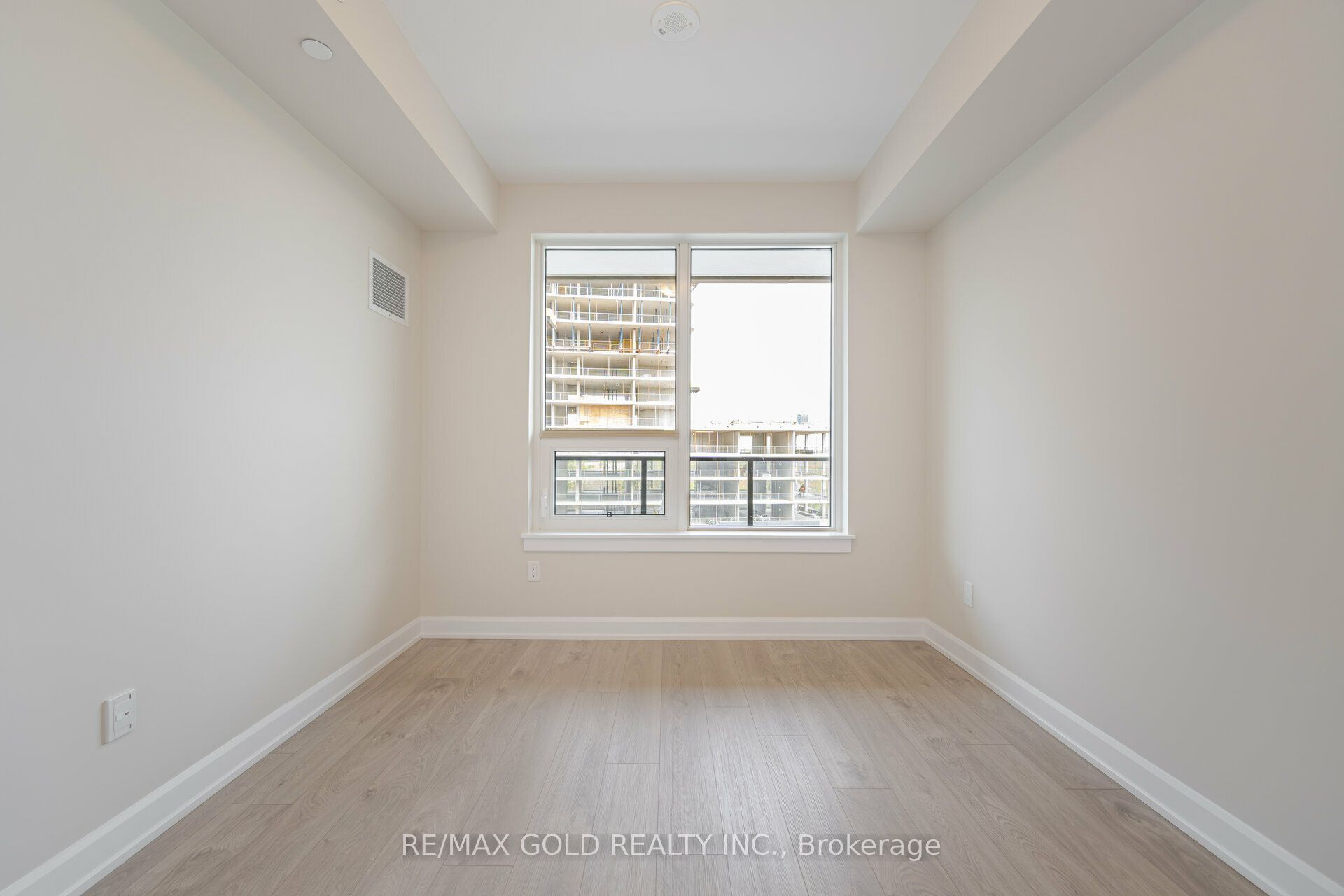 3220 William Coltson Avenue 817 Property Photo 14