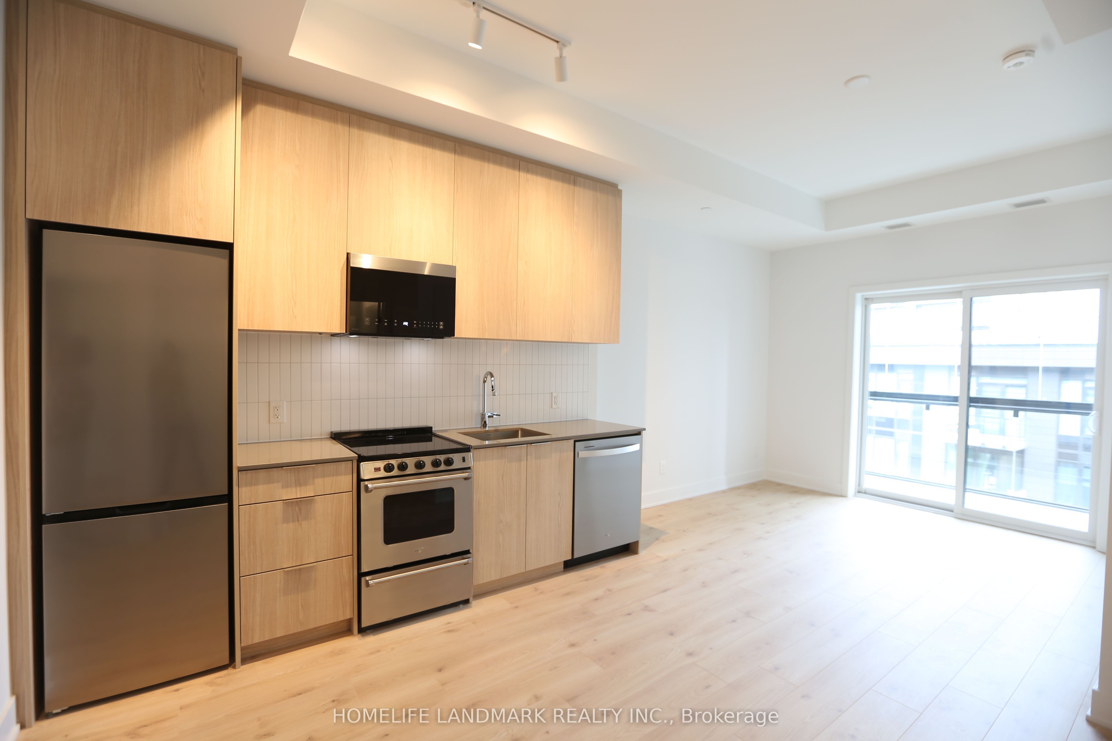 3008 William Cutmore Boulevard 713 Property Photo 1