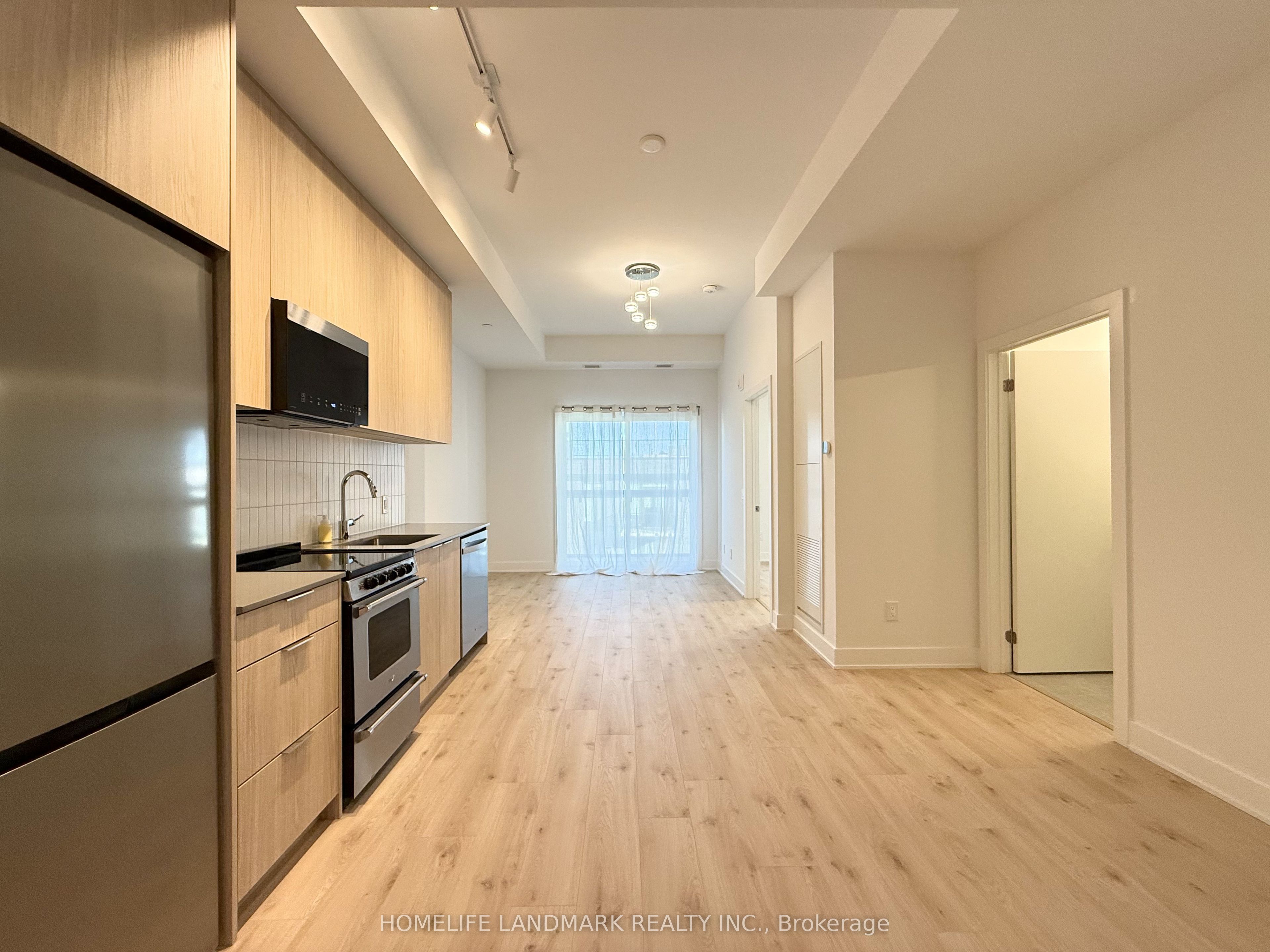 3008 William Cutmore Boulevard 713 Property Photo 1