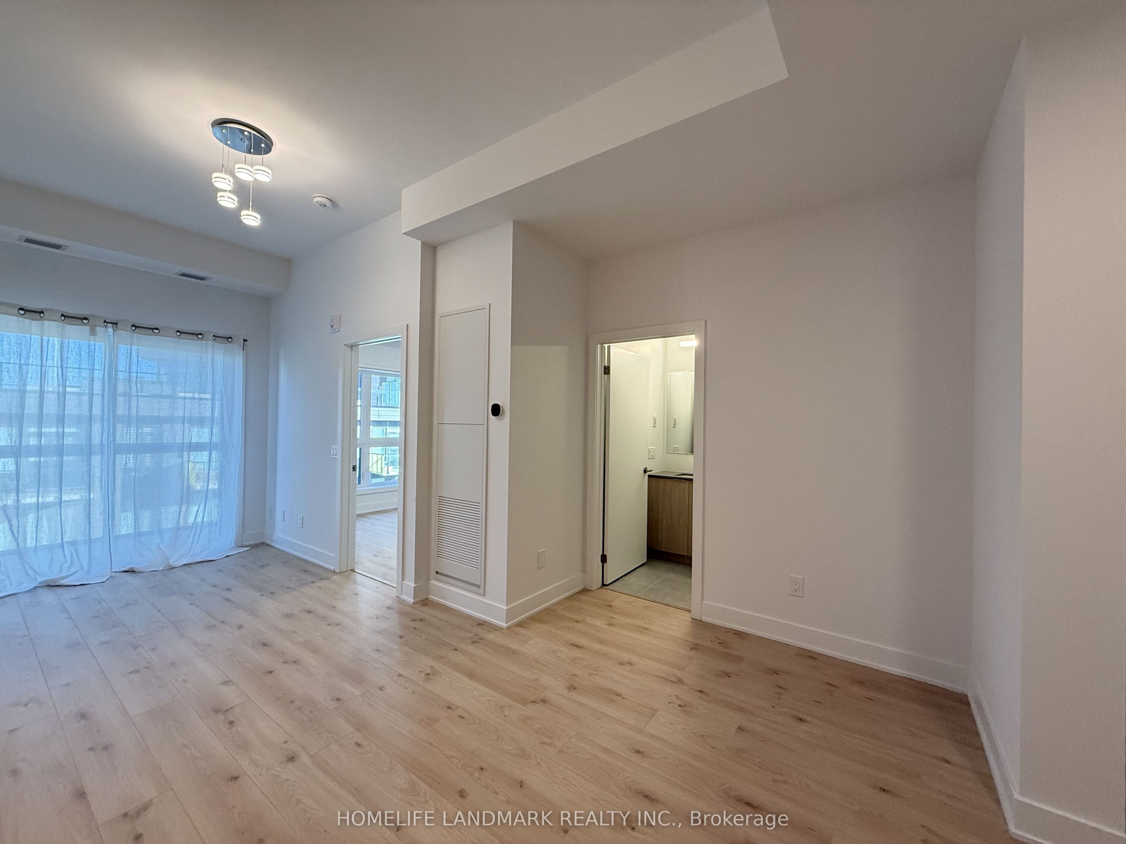 3008 William Cutmore Boulevard 713 Property Photo 5