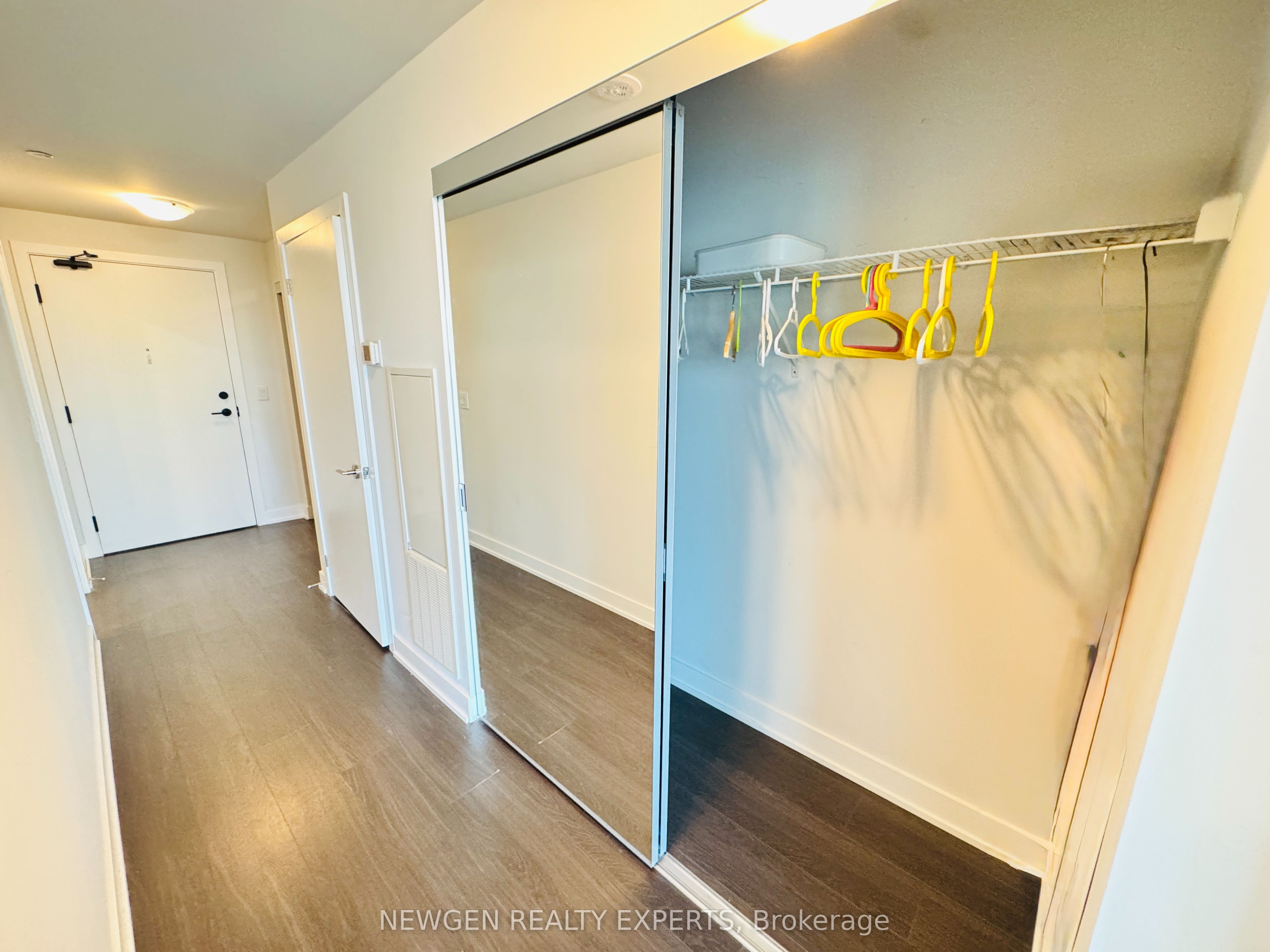 430 Square One Drive 3504 Property Photo 6
