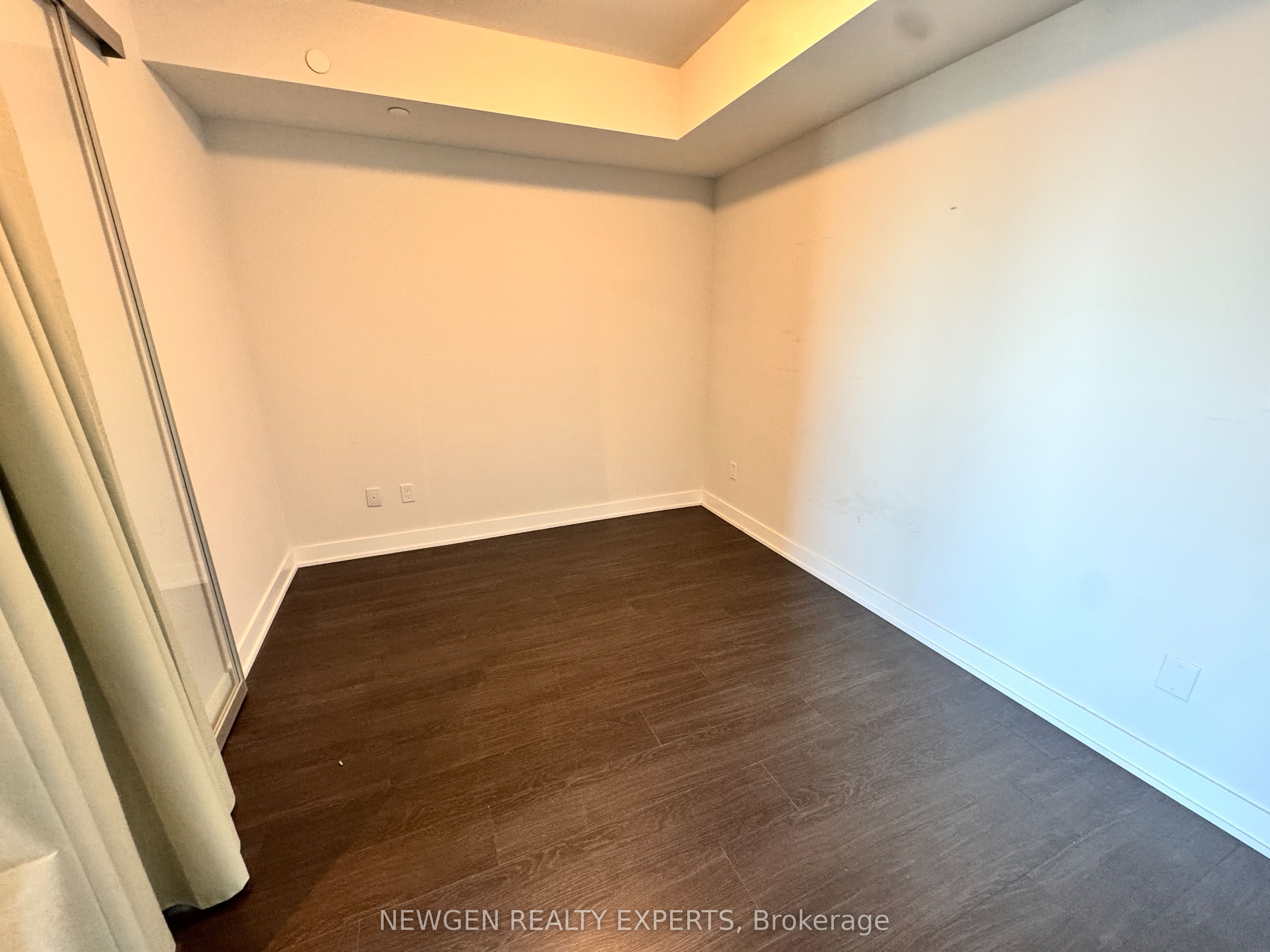 430 Square One Drive 3504 Property Photo 16