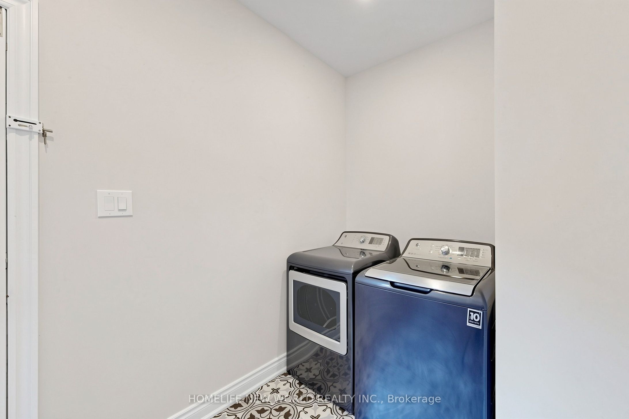 3973 Rolling Valley Drive Property Photo 44