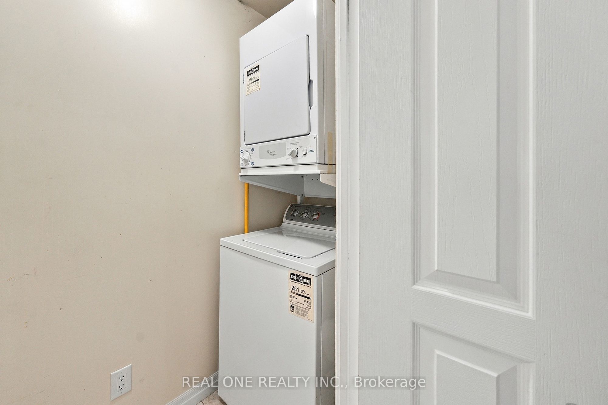 225 Webb Drive 1611 Property Photo 7