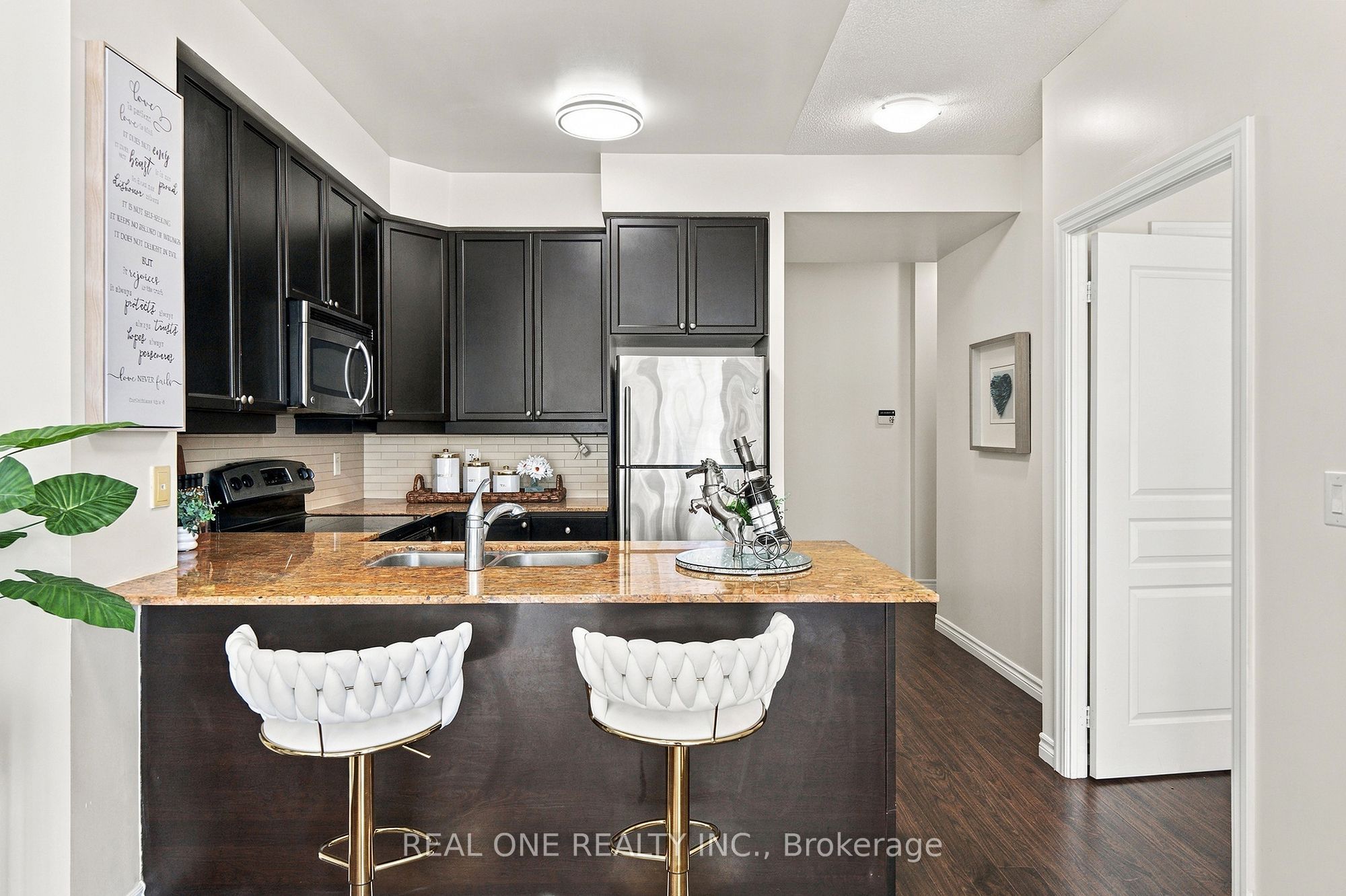 225 Webb Drive 1611 Property Photo 16