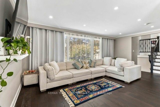 2 Munhall Road Property Photo 6