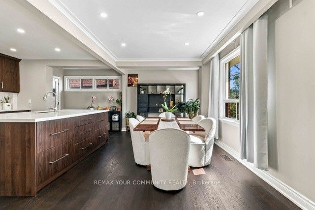 2 Munhall Road Property Photo 10