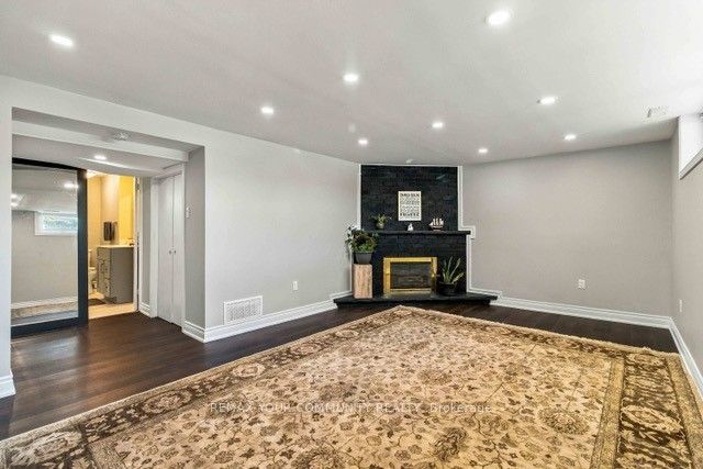 2 Munhall Road Property Photo 25