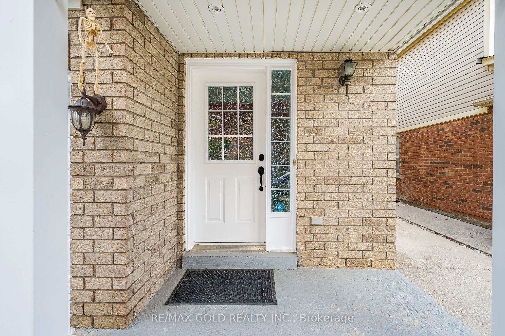 21 Edenvalley Road Property Photo 3