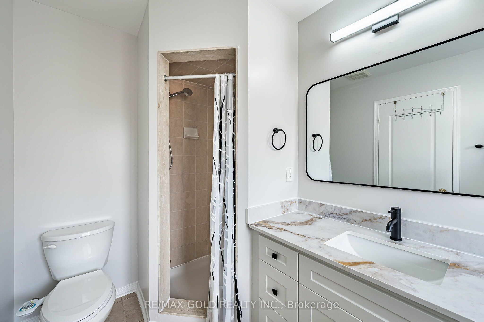 21 Edenvalley Road Property Photo 23