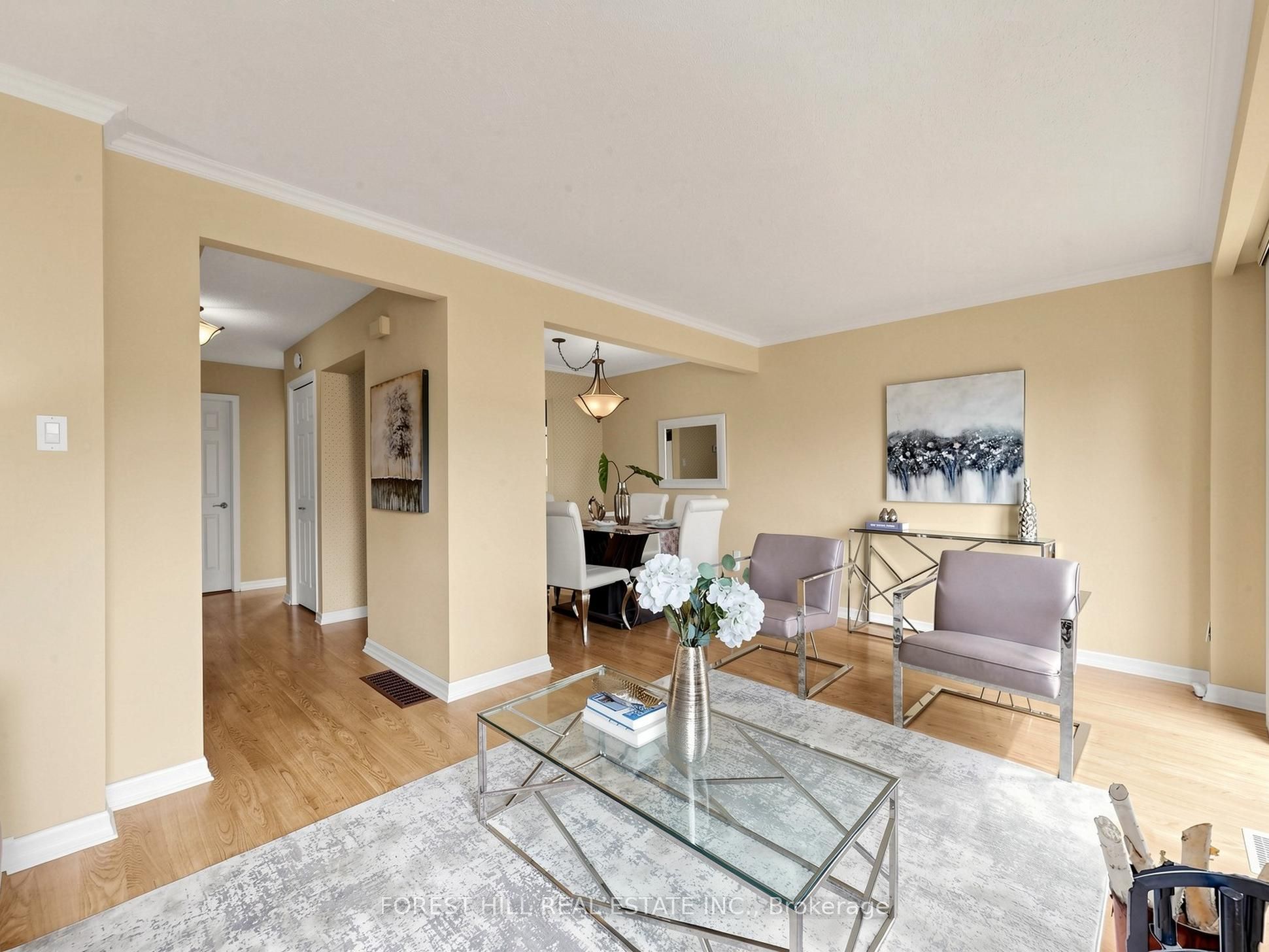 725 Vermouth Avenue 10 Property Photo 4