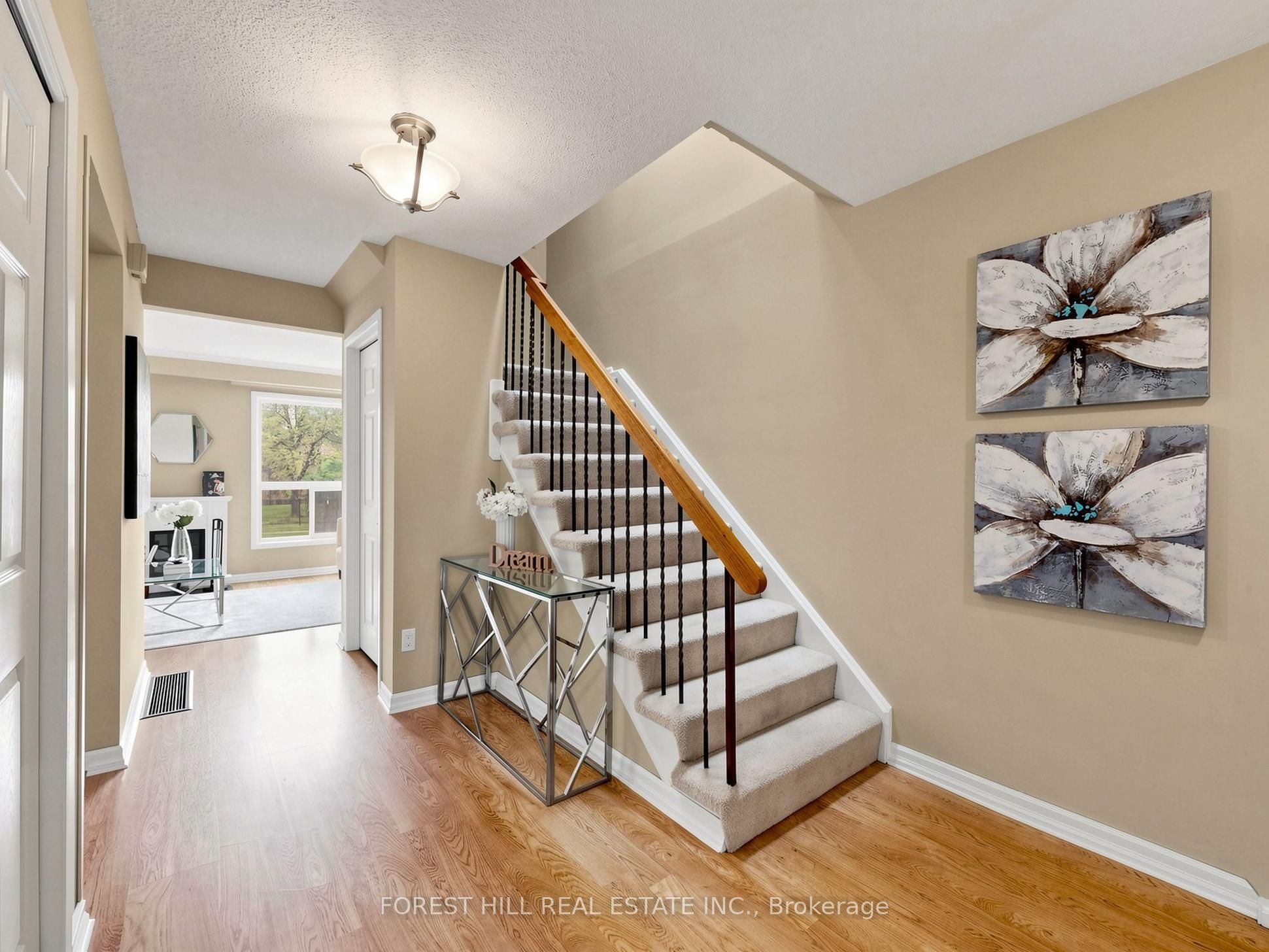 725 Vermouth Avenue 10 Property Photo 11