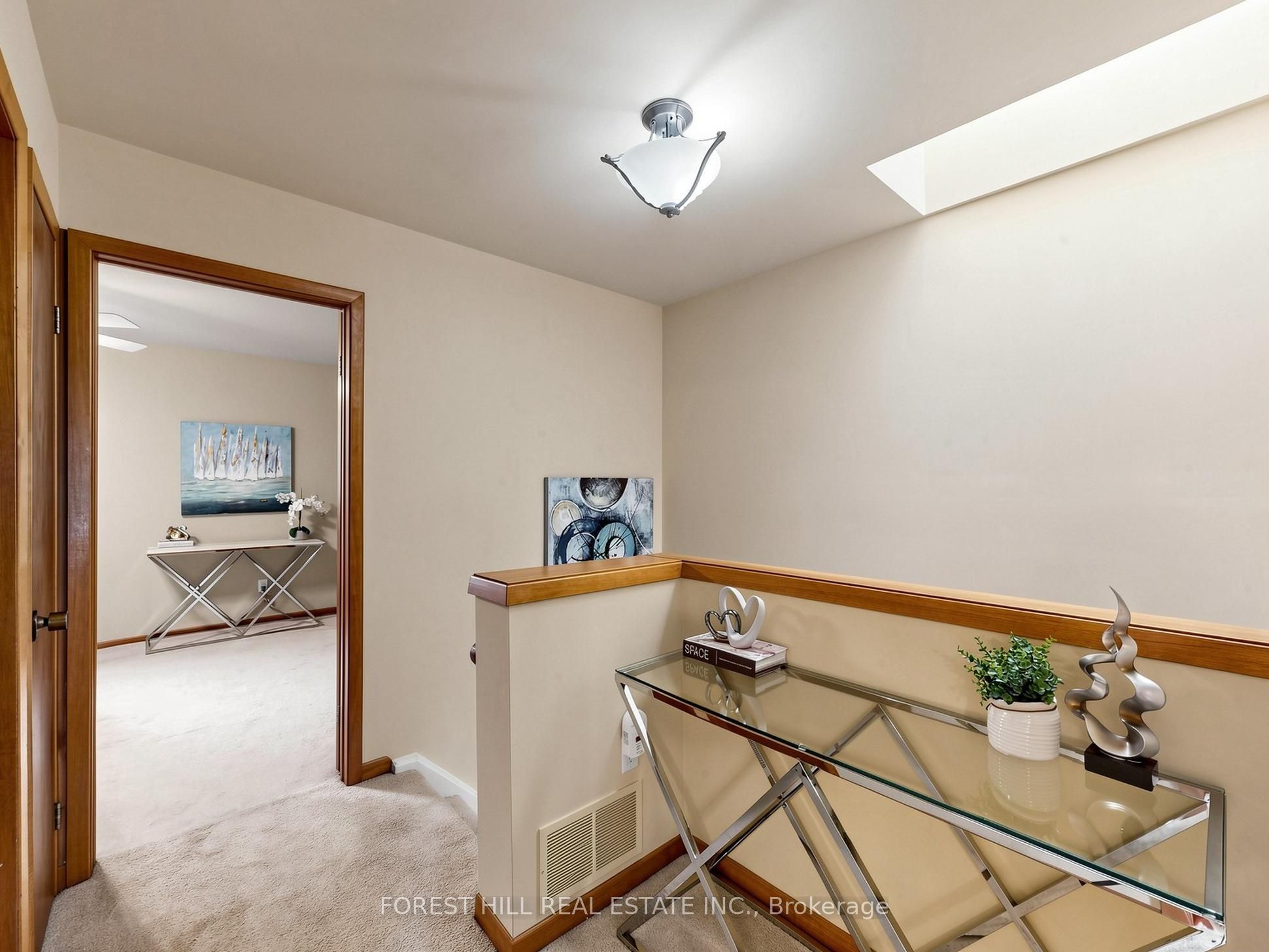 725 Vermouth Avenue 10 Property Photo 12