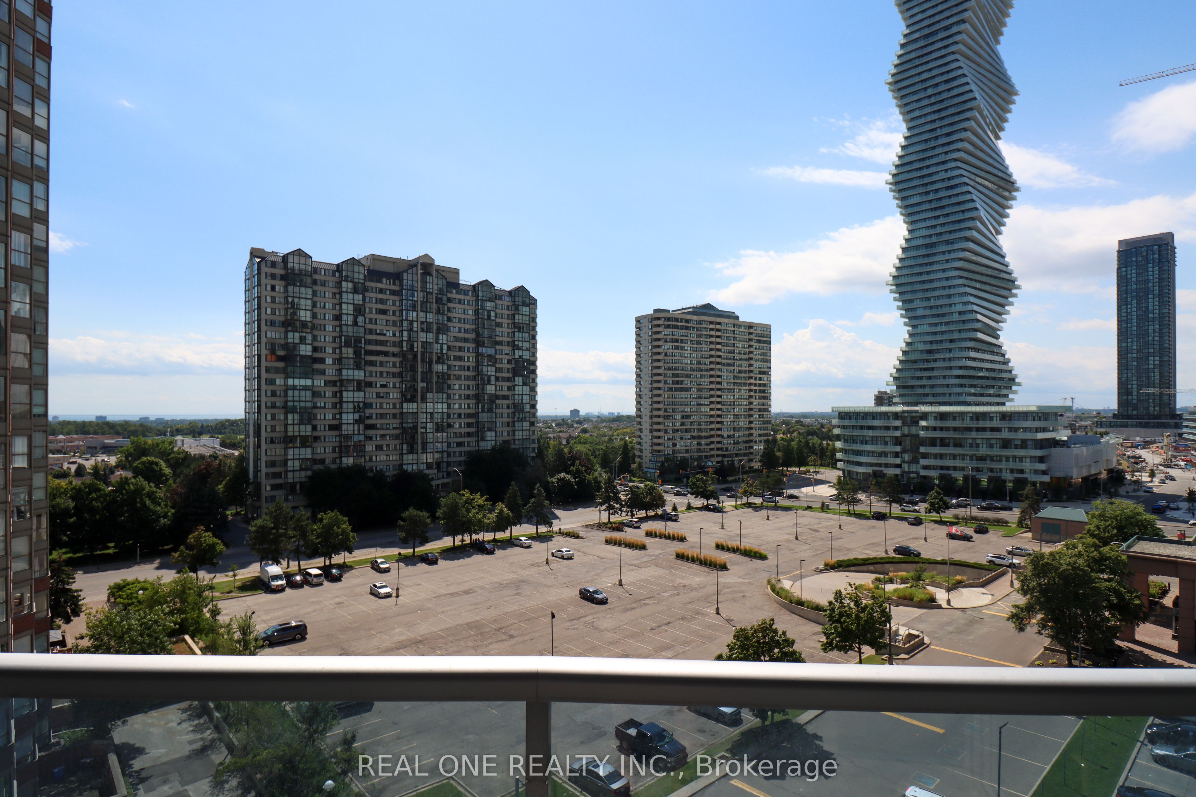 330 Burnhamthorpe Road W 801 Property Photo 21