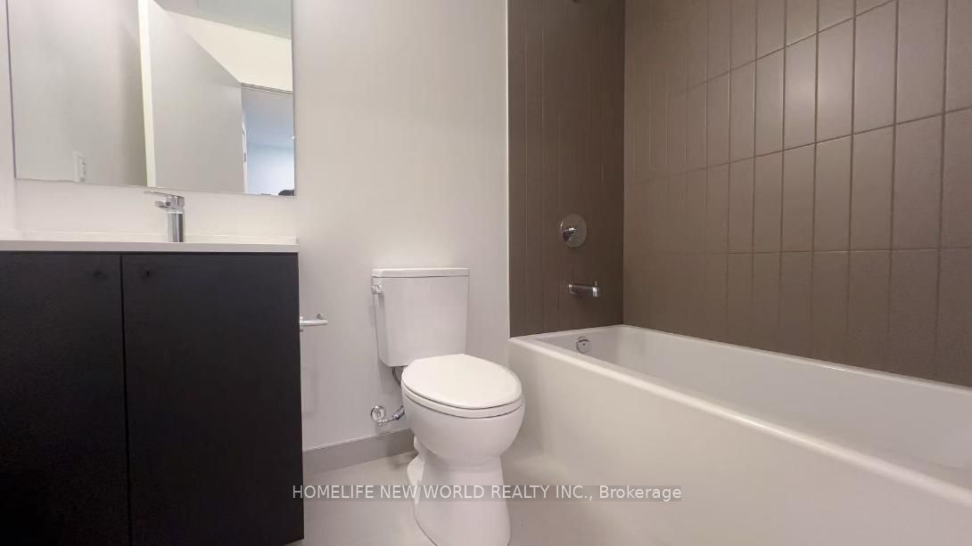 1 Vine Avenue E 102 Property Photo 4