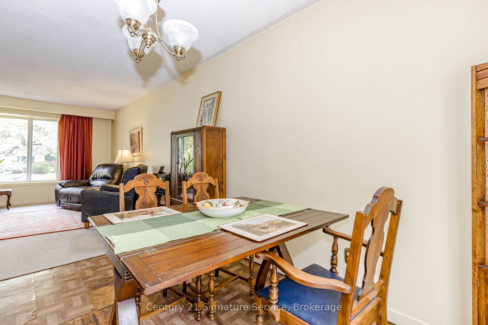 2588 Pinkwell Drive Property Photo 14