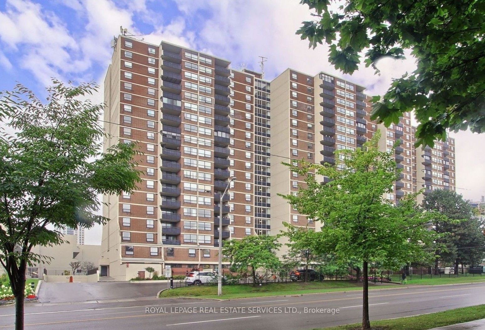362 The East Mall 1801 Property Photo 22