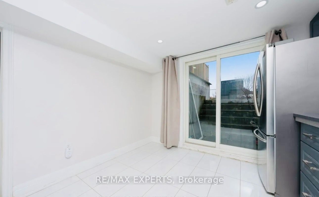 465 Fergo Avenue Lower Property Photo 3