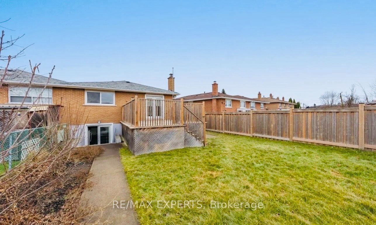 465 Fergo Avenue Lower Property Photo 9