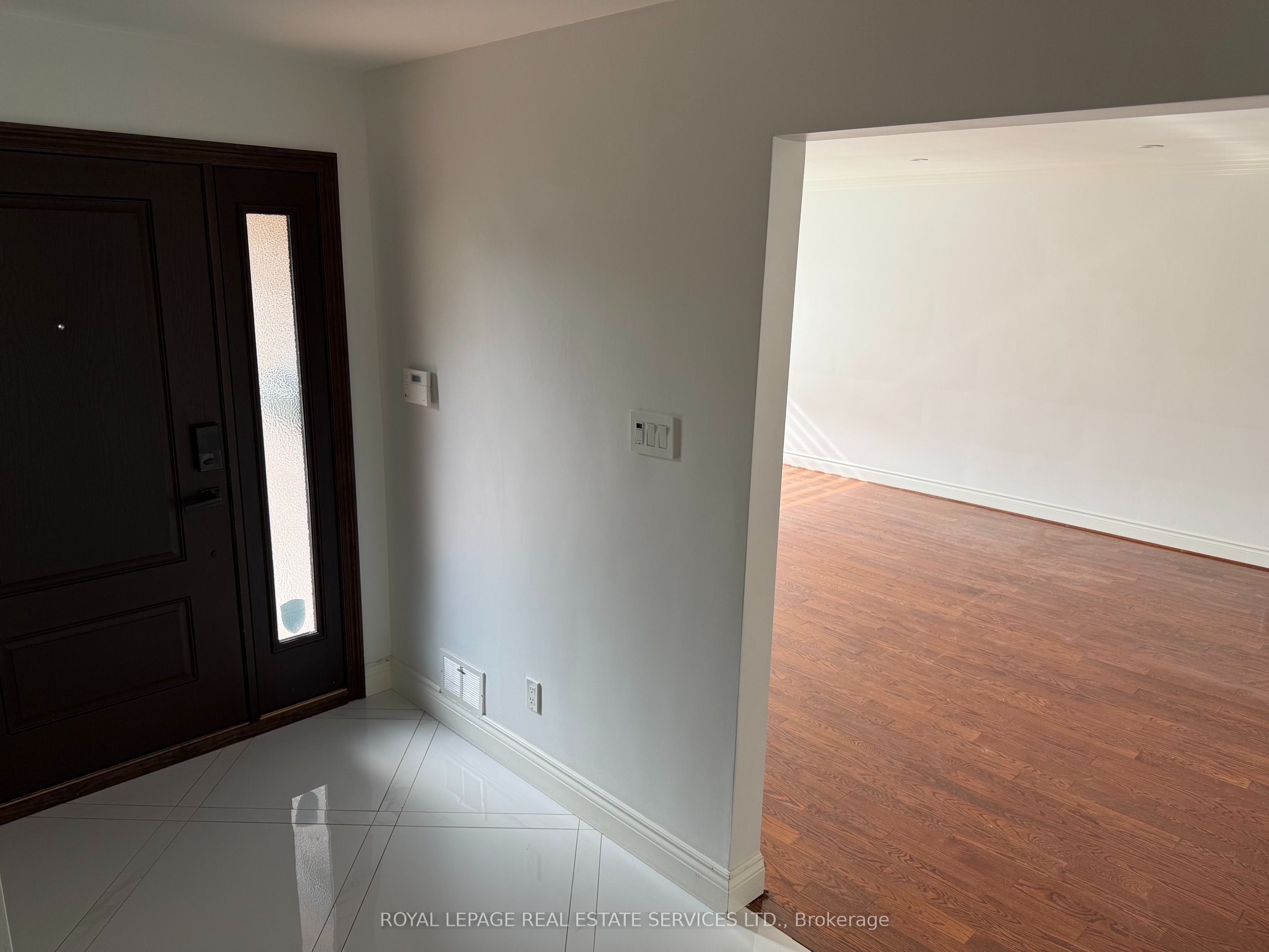 75 Ravensbourne Crescent Property Photo 4