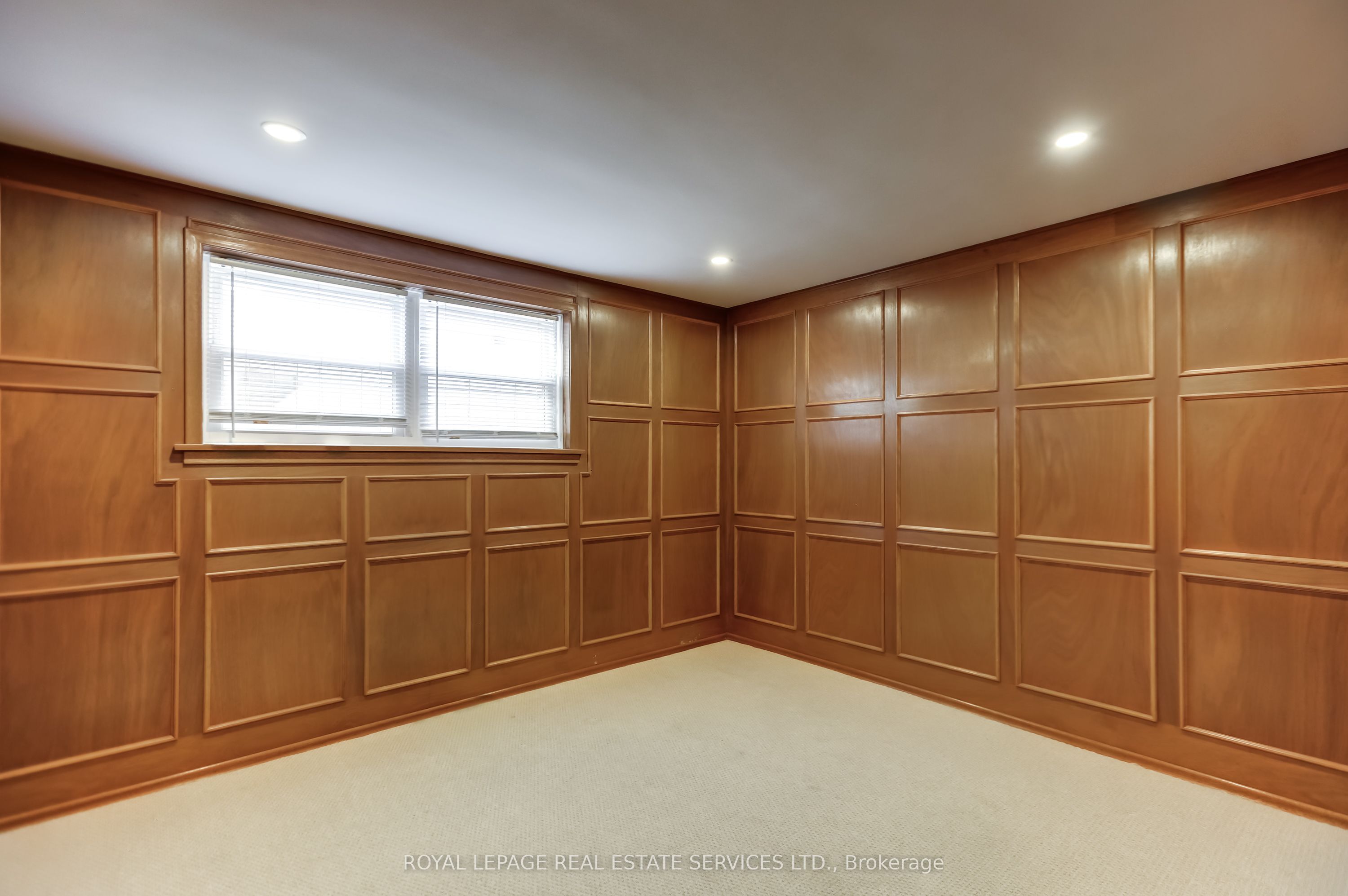 75 Ravensbourne Crescent Property Photo 31
