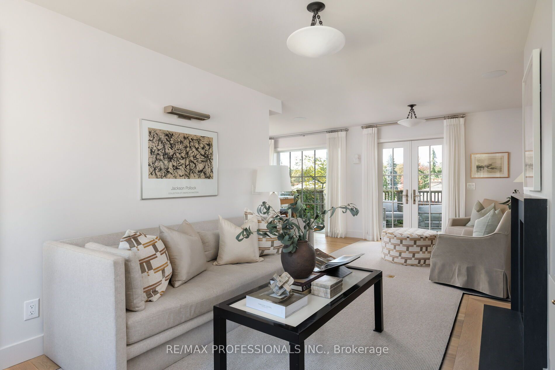 8 Glenn Murray Drive Property Photo 9