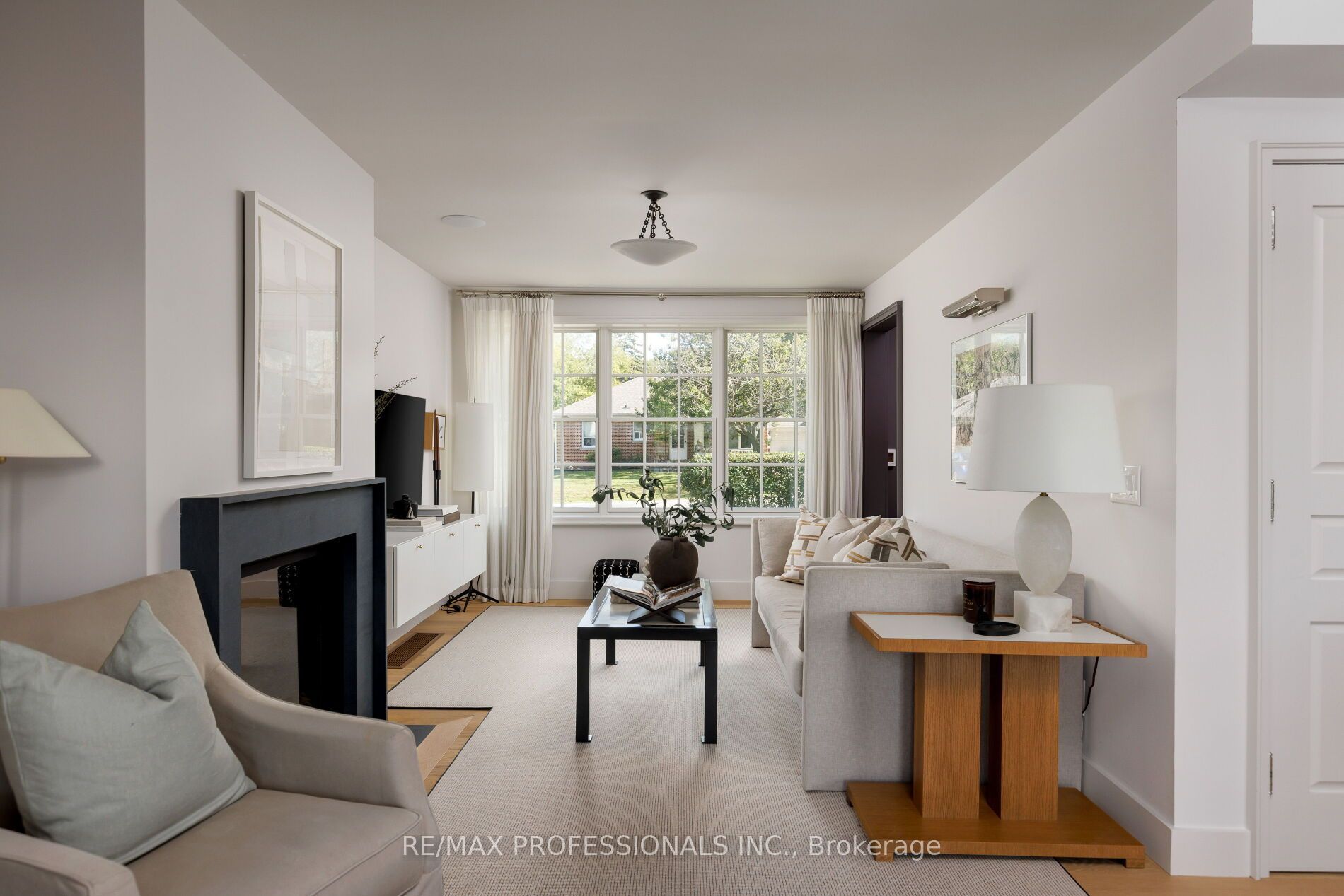8 Glenn Murray Drive Property Photo 17