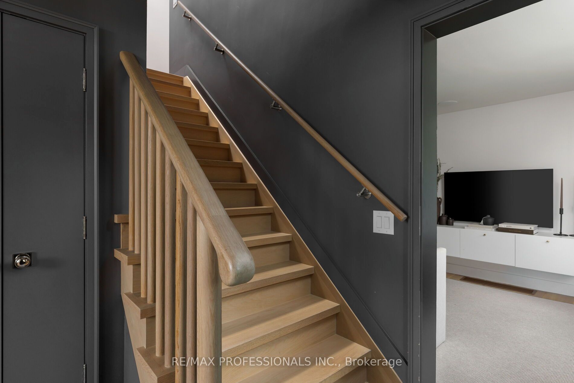 8 Glenn Murray Drive Property Photo 24