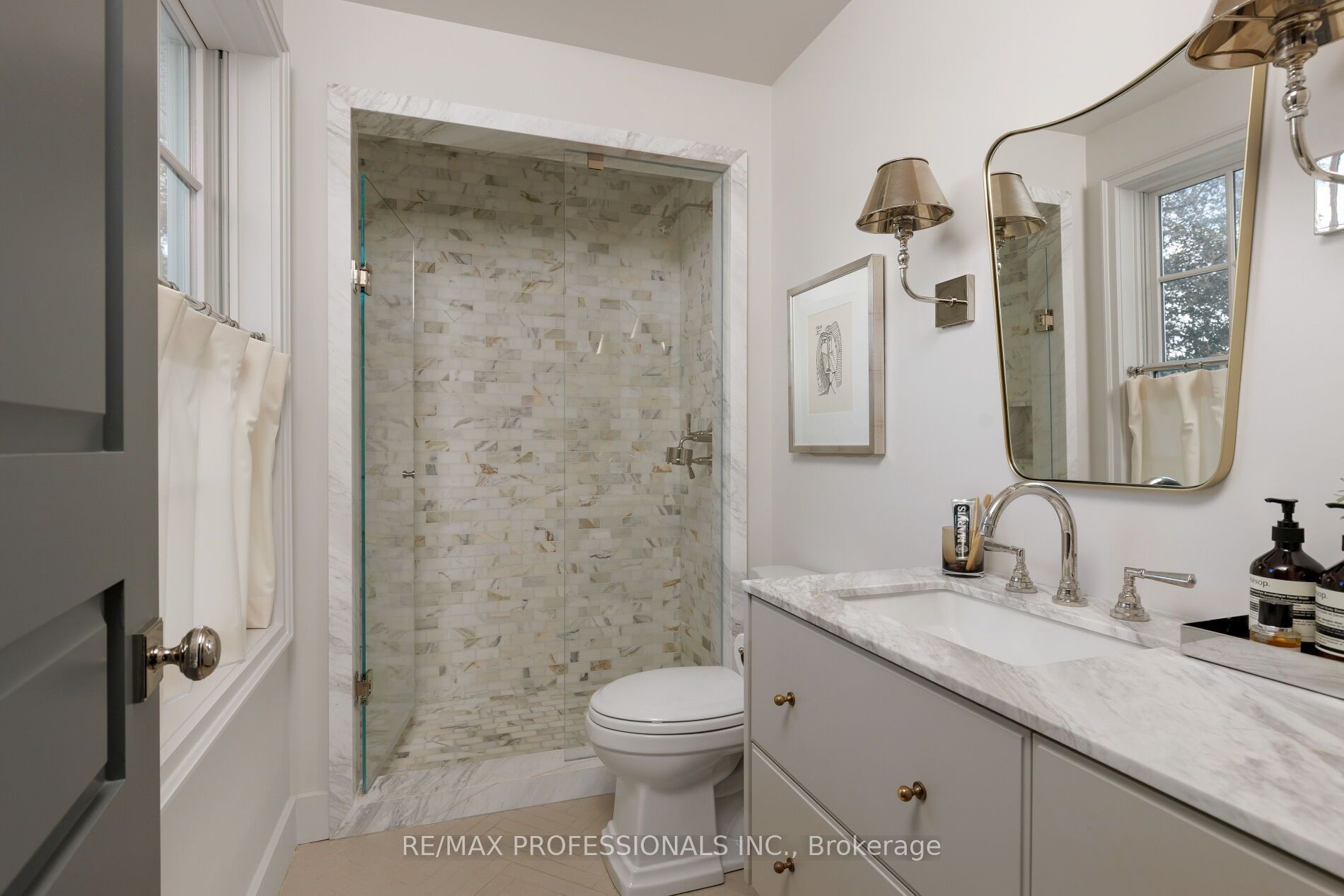 8 Glenn Murray Drive Property Photo 30