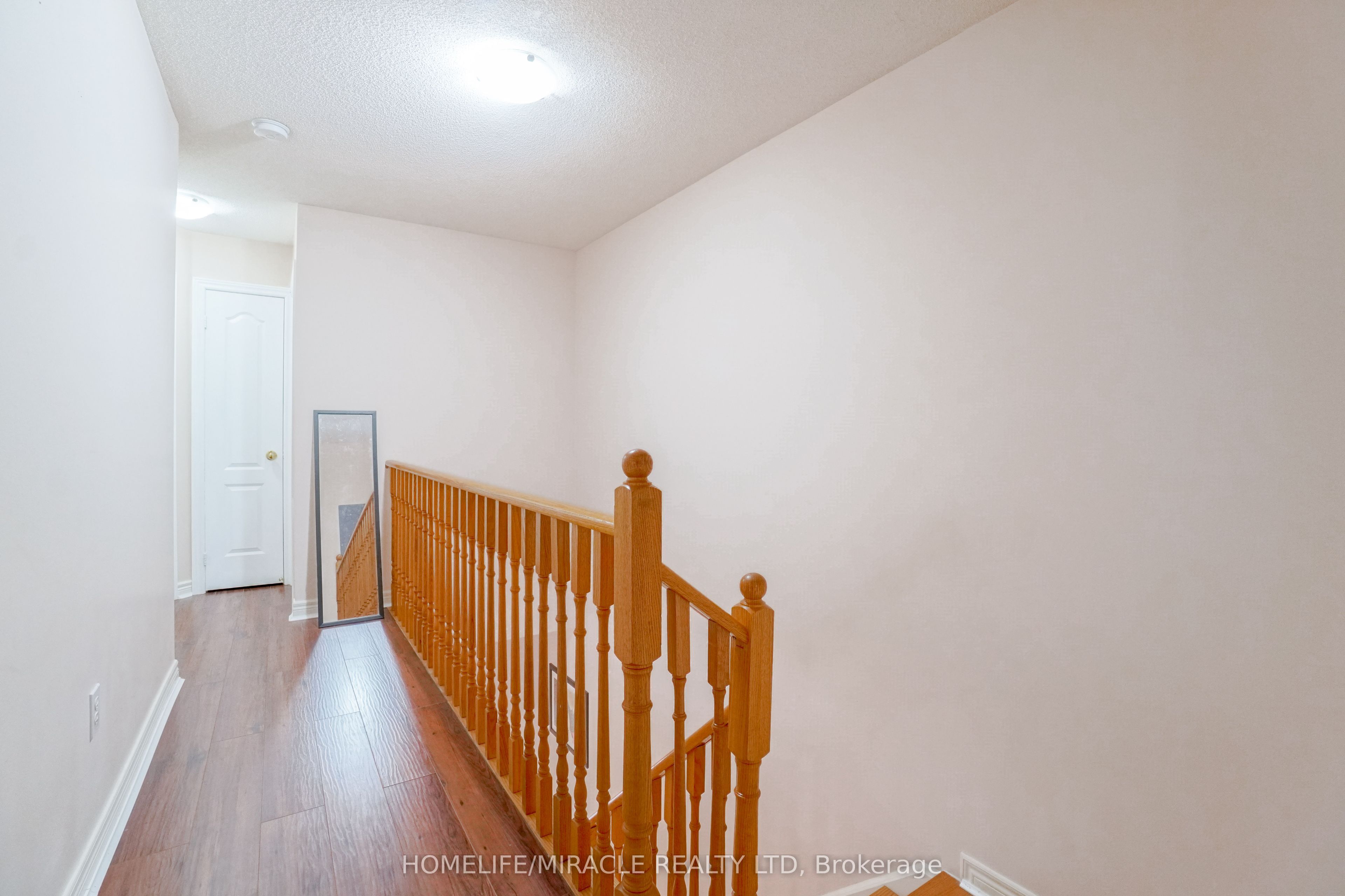 824 Khan Crescent Property Photo 19