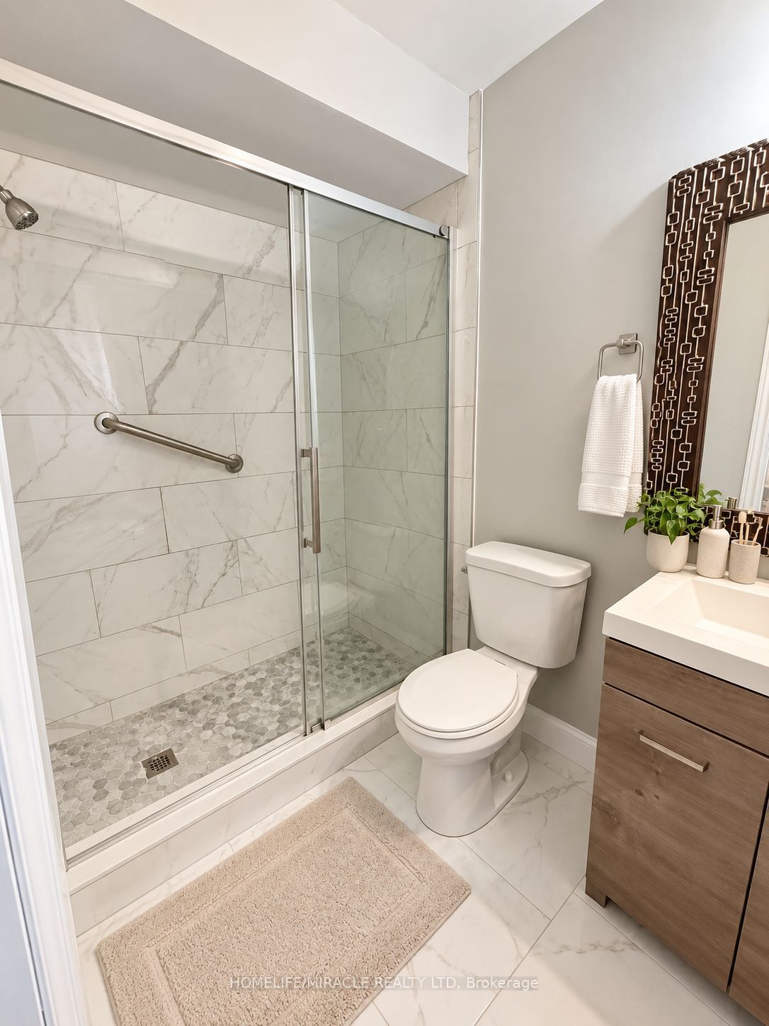 8 Willowcrest Court Property Photo 13
