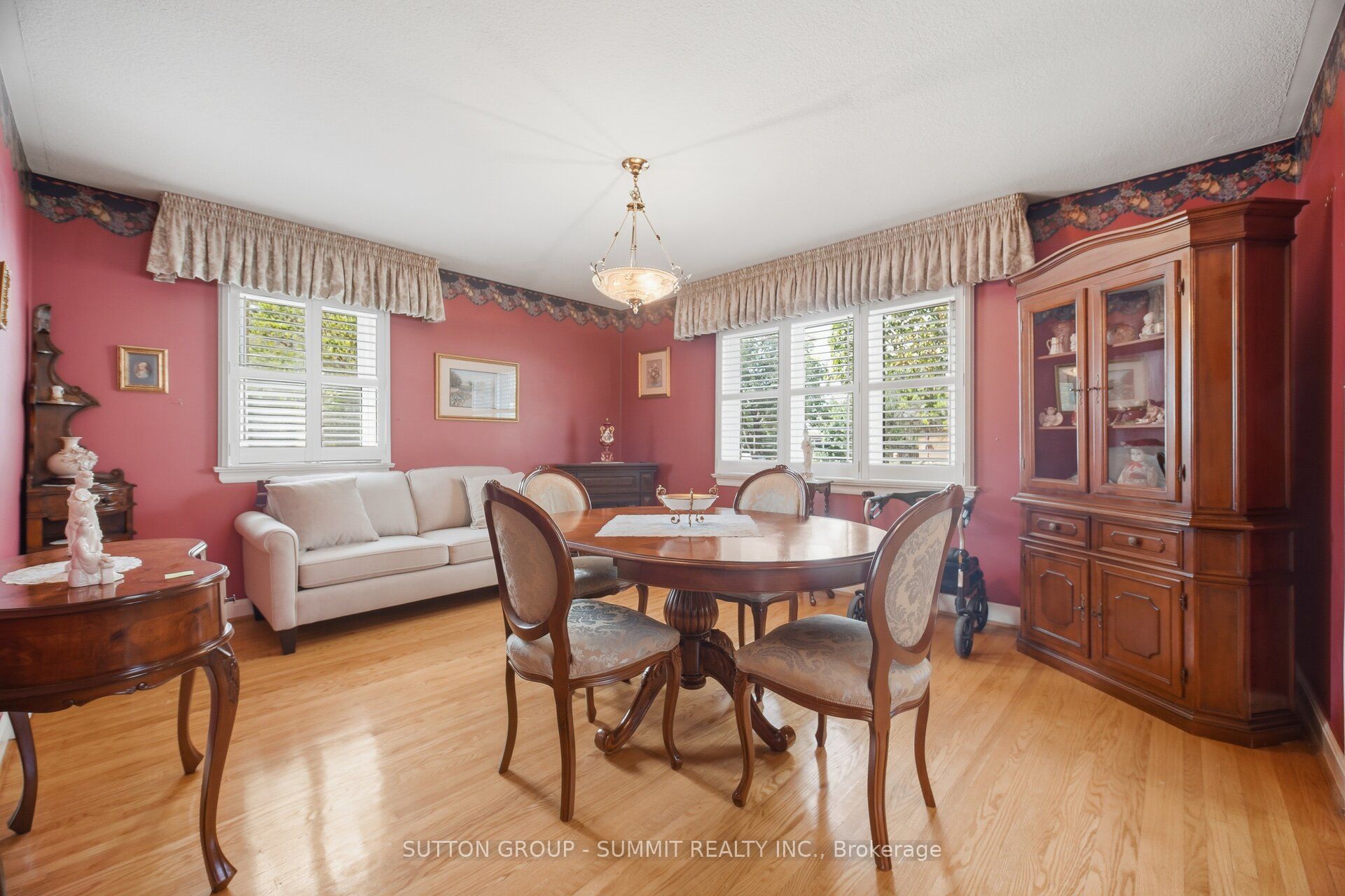 8 Woolton Crescent Property Photo 6