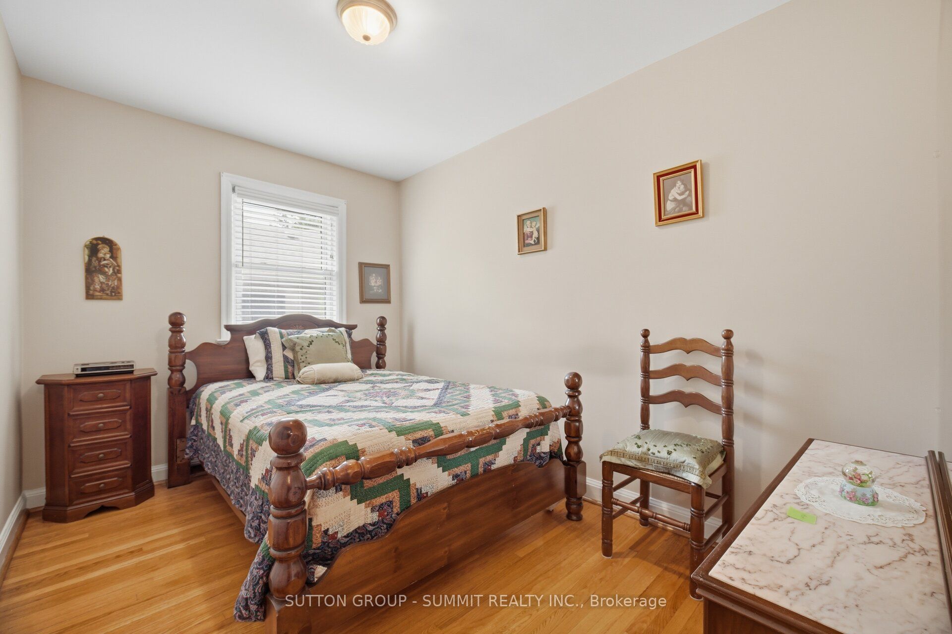 8 Woolton Crescent Property Photo 10