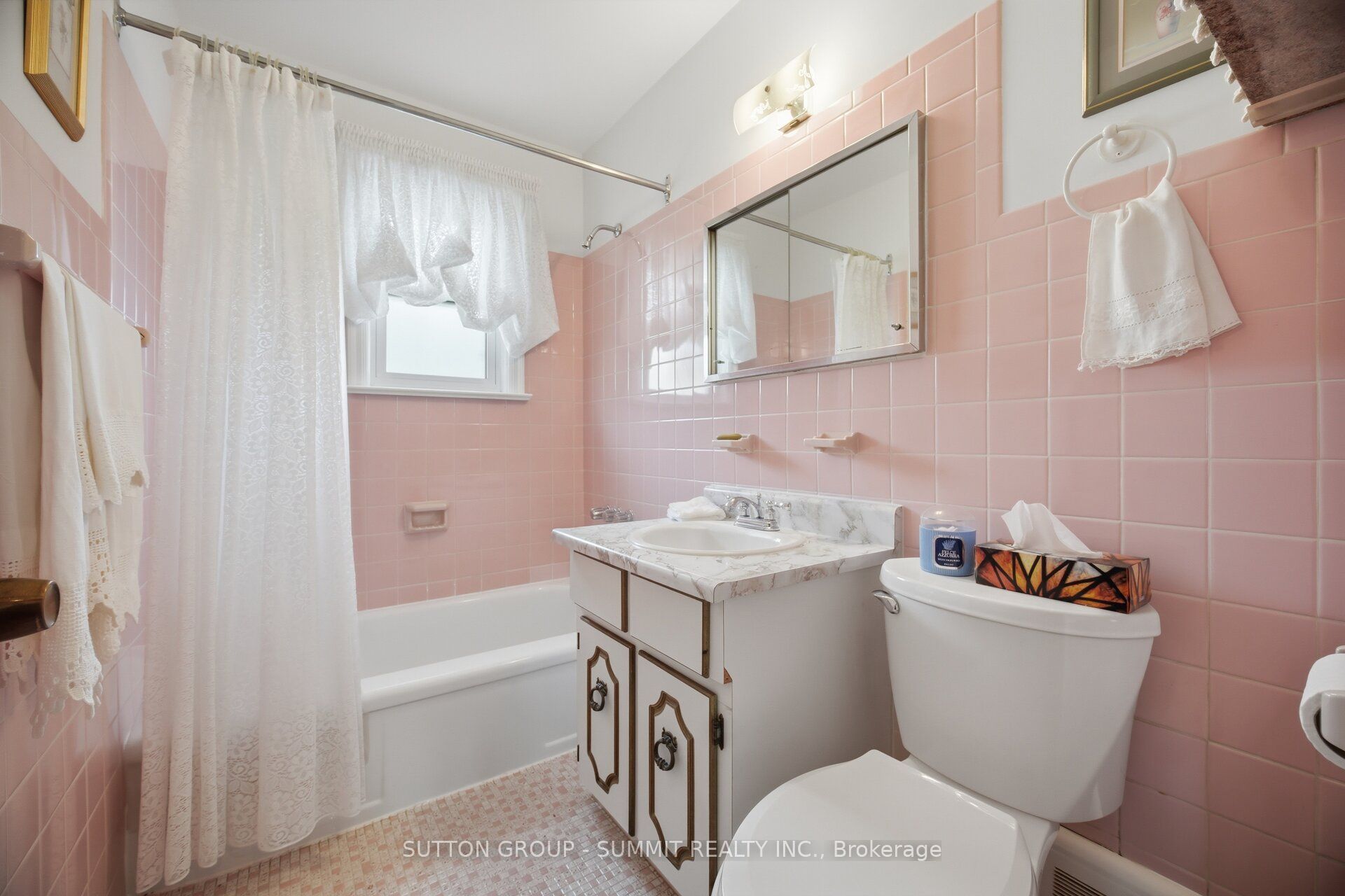 8 Woolton Crescent Property Photo 12