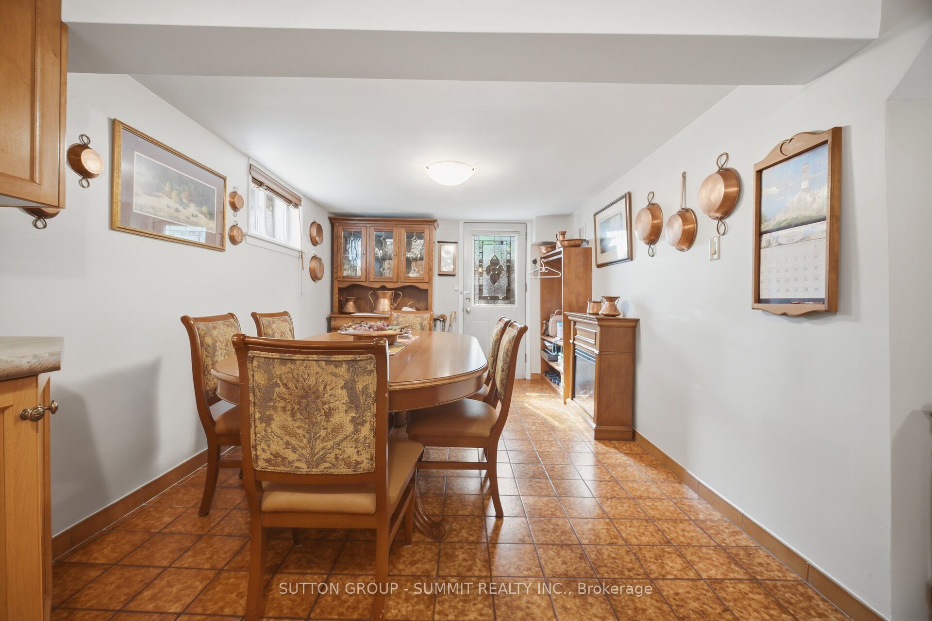 8 Woolton Crescent Property Photo 16