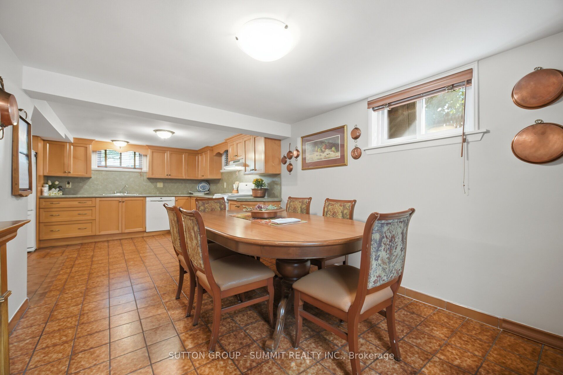 8 Woolton Crescent Property Photo 17
